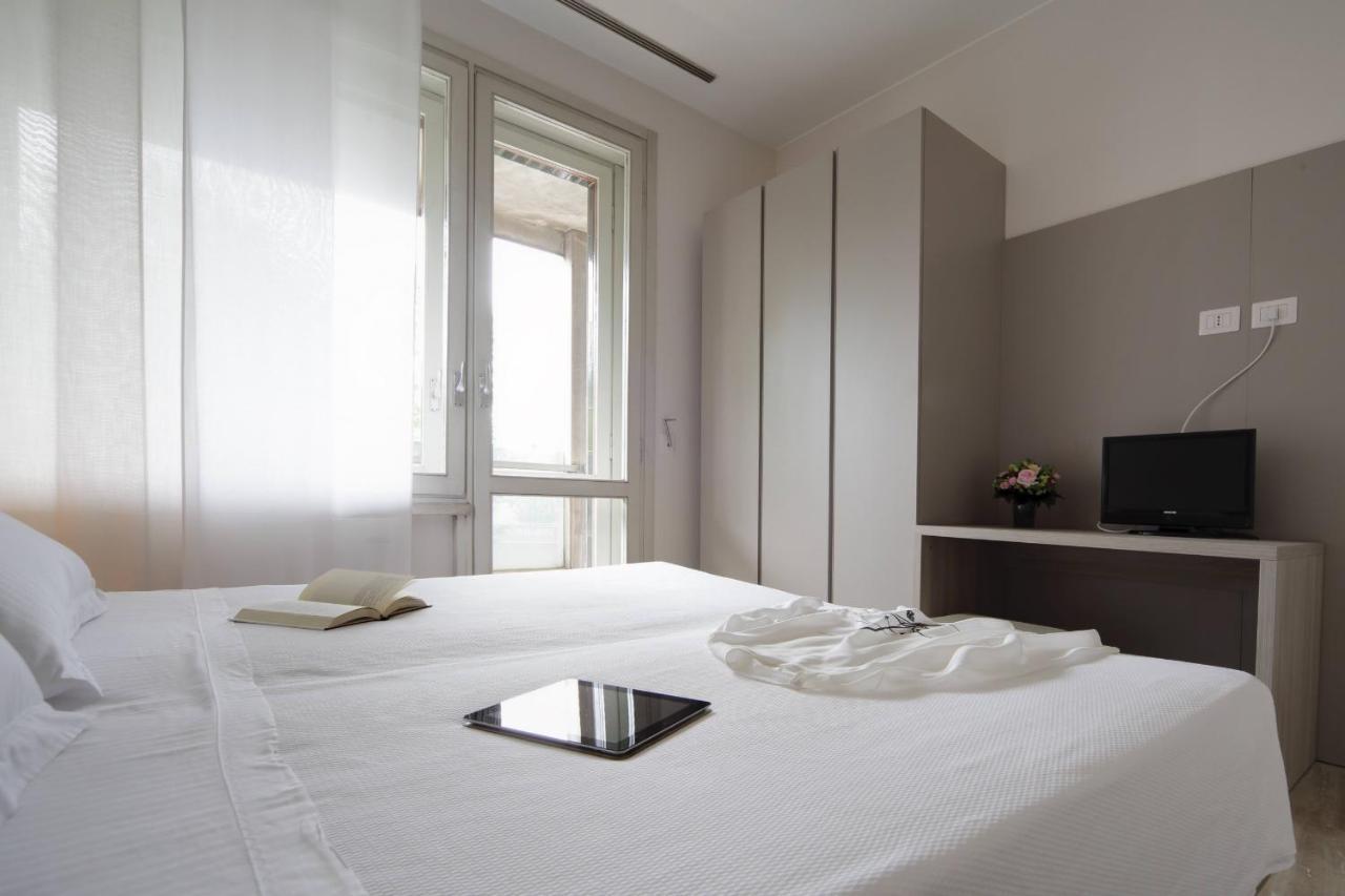 Contempora Apartments - Elvezia 8 - E22 Milan Bagian luar foto
